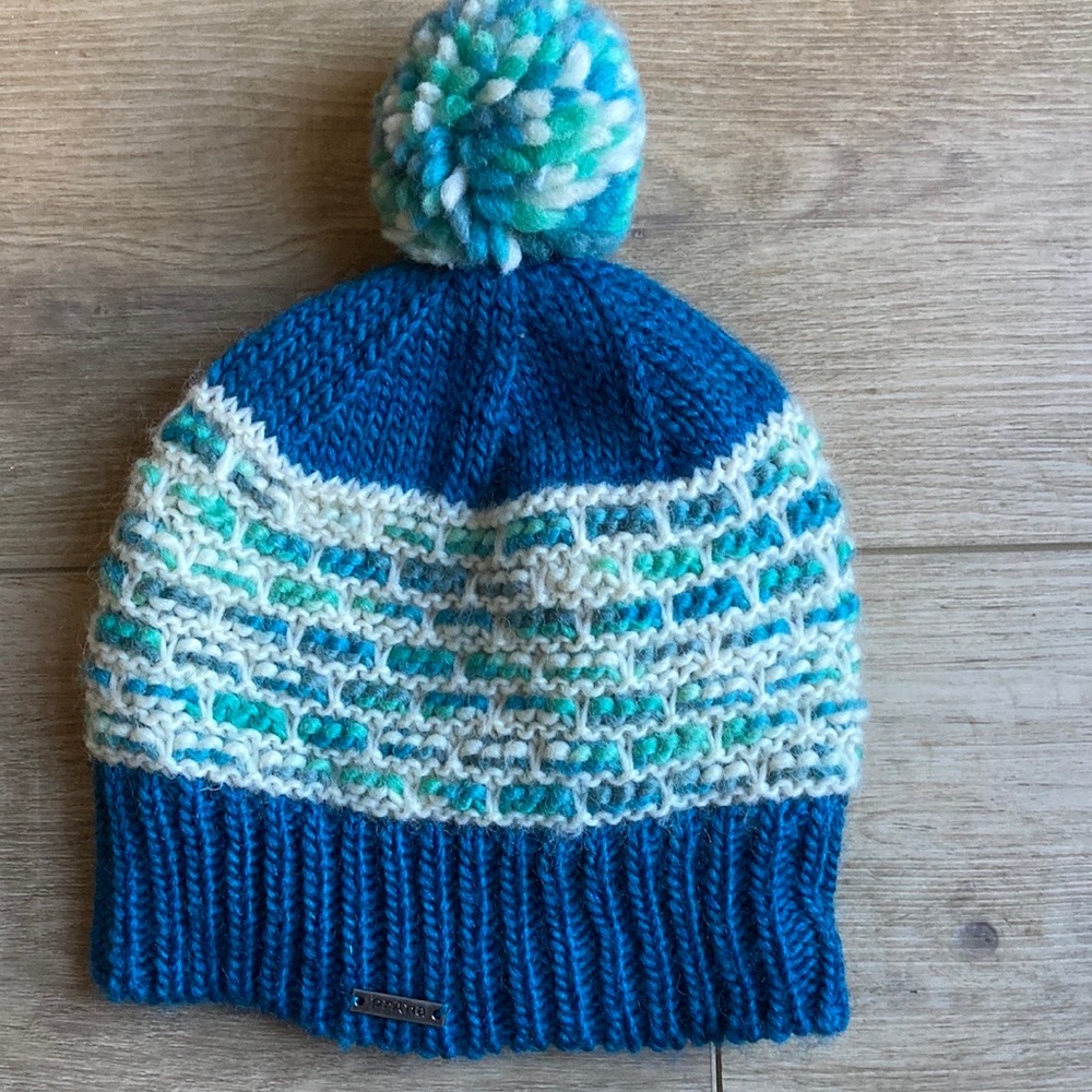 Prana pom hat